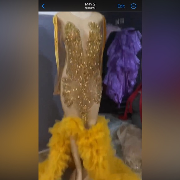 Hi, I am selling my 2024 prom dress. Only worn once - Picture 4 of 4